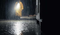 Convenient Multi-Purpose Flashlights Image 1