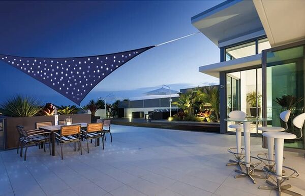 Light-Equipped Outdoor Sun Covers