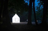Inflatable House-Shaped Tents Image 8