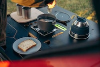 Tent-Topped Electric Vehicles Image 3