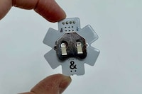 Micro-Sized Gaming Devices Image 5