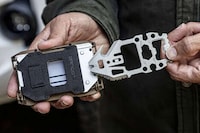 Tactical Wallet-Friendly Tools Image 2