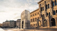 Cage-Inspired Arch Installations Image 1
