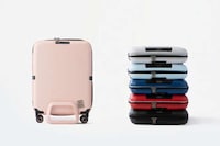 Collapsible Space-Saving Suitcases Image 8