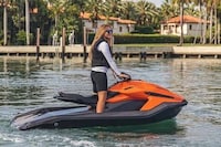 Sporty Electric Jet Skis Image 2