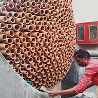 Hive-Like Terracotta Cooling Structures Image 7