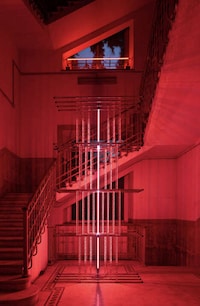 Material-Exploring Industrial-Style Lighting Image 4