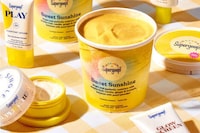 Pearlescent Plant-Based Ice Creams Image 1