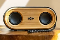 Eco-Friendly Bamboo Speakers Image 2