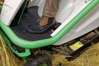 Reliable Ride-On Lawnmower Lineups Image 4