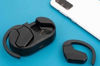 Glasses-Friendly Open-Ear Headphones Image 5