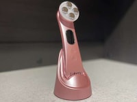 Light-Powered Skincare Devices Image 1