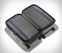 Suitcase-Style Travel Trunks Image 5