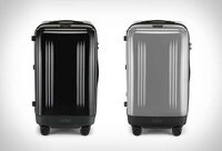 Suitcase-Style Travel Trunks Image 6