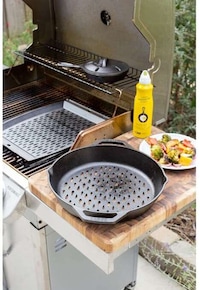 Cast-Iron Recipe Smokers Image 8