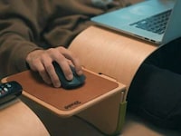 Height-Adjustable Laptop Desks Image 5