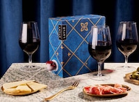 Chic Boxed Wines Image 6