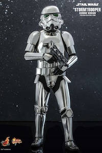 Chrome-Colored Action Figures Image 3