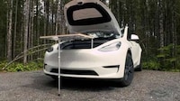 Electric Vehicle Dining Tables Image 4