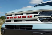 Sporty 60s-Style SUVs Image 2
