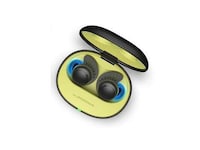 Self-Cleaning Earbuds Image 4