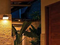 Connected Outdoor Floodlights Image 3
