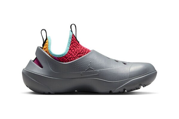 Neoprene Sleeve Sneakers Image 2