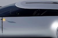 Contoured Limousine-Like Supercars Image 5