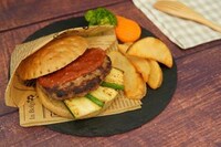 Insect-Based Inflight Meals Image 2