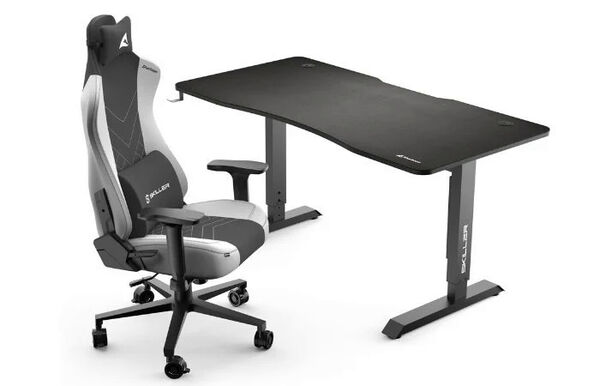 Mat-Topped Gamer Desks
