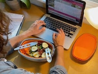 Double-Walled Lunch Carriers