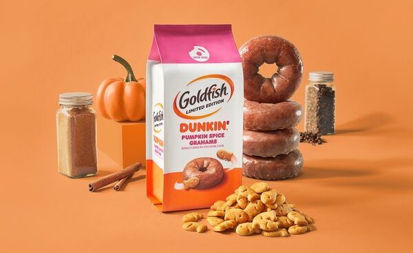 Cafe-Themed Cracker Snacks