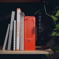 Retro-Style Bookshelf Speakers Image 4