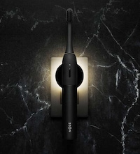 Magnetic Charging Tooth Brushes Image 7