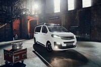 Pop-Up Electric Camper Vans Image 3