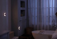 Connectable Motion-Sensing Lights Image 4