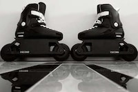 Motorized Inline Skate Platforms Image 2