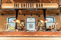 Cheese-Focused Conveyor Belt Restaurants Image 4