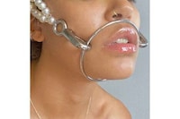 Opulent Pearl-Decorated Kink-Wear Image 4