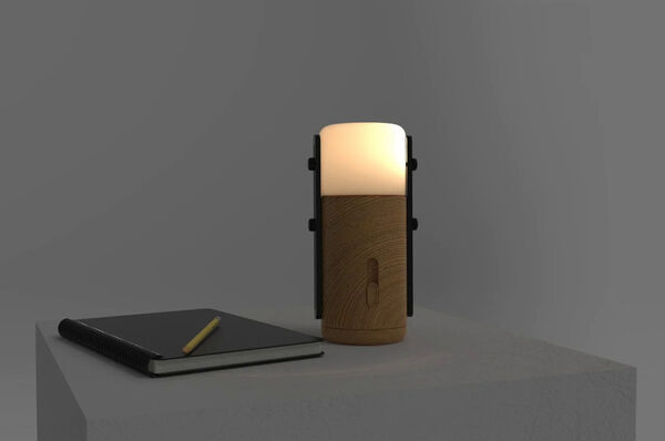 Portable Pen-Holding Lamps Image 2