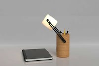 Portable Pen-Holding Lamps Image 5