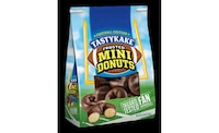 Football-Themed Donut Snacks Image 2