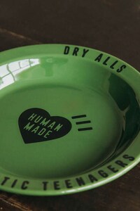 Outdoor-Friendly Enamel Goods Image 2