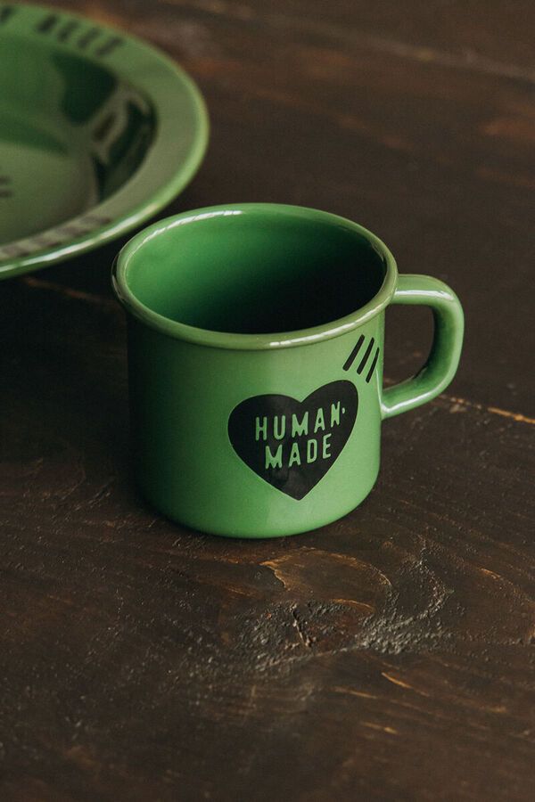 Outdoor-Friendly Enamel Goods : human made 4