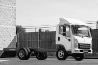 Electric Commercial Fleet Trucks Image 4