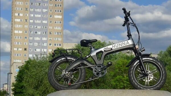 No-Frills Folding E-Bikes