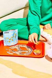Dough-Flavored Frozen Snacks Image 3