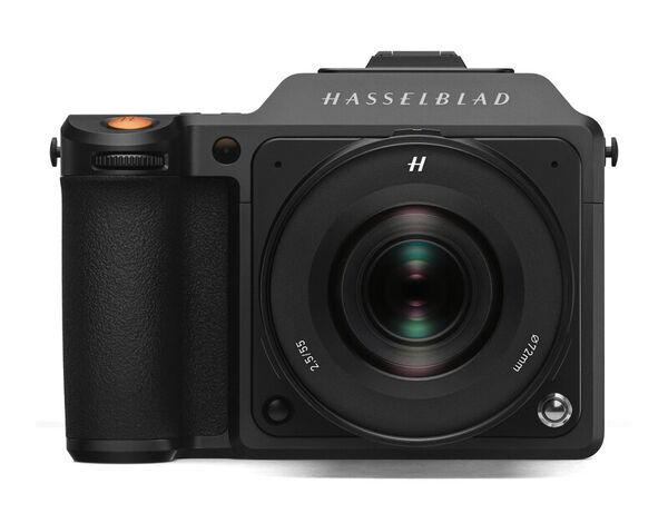 Ultra-High Res Mirrorless Cameras Image 2