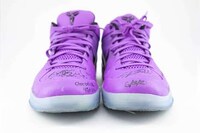 Game-Worn Sneaker Auctions Image 3