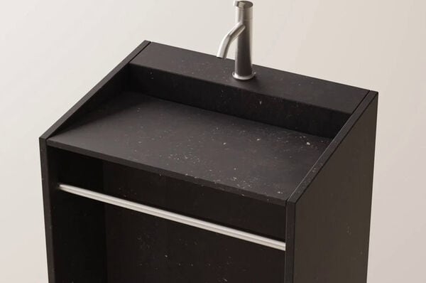 Museum-Like Bathroom Fixtures